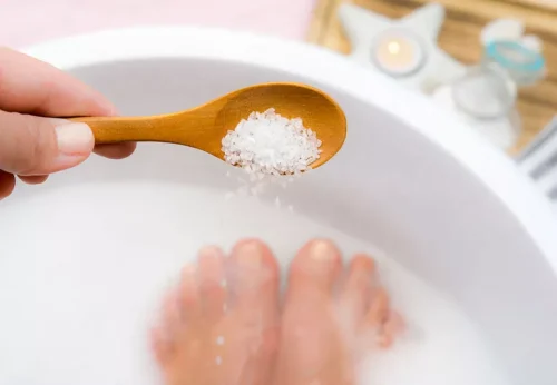 حمام آب گرم با نمک اپسوم
